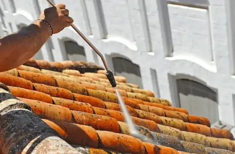 Nettoyage de toitures - Ploudaniel